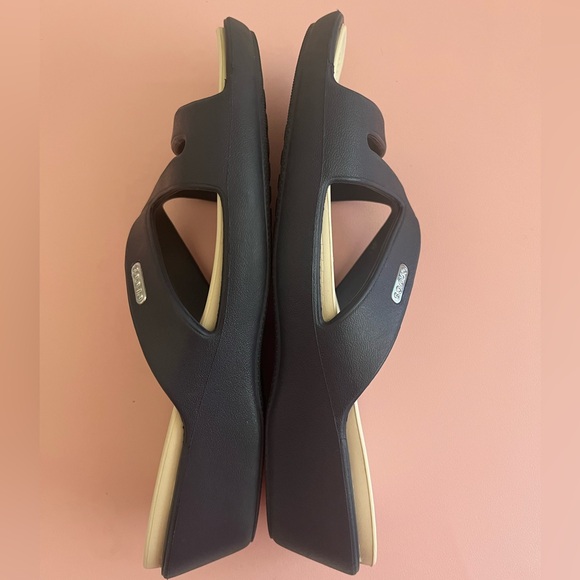 CROCS Women's Dark Blue Slide Sandals 9 - Picture 11 of 11